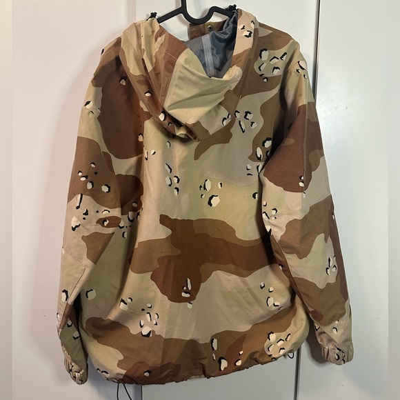 STUSSY DESERT CAMO TAPED SEAM JACKET - Picture 8 of 8